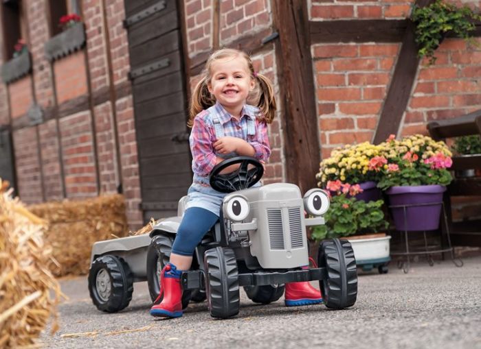 Gråtass rollyKid: traktor med pedaler og anhænger fra Rolly Toys