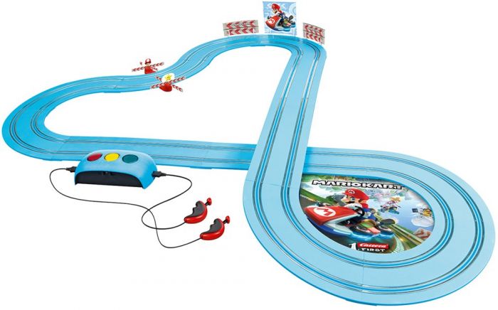 Carrera First Nintendo Mario Kart Royal Raceway - bilbane med to biler, musikk, lyd og lys - 3,5 m kjørelengde