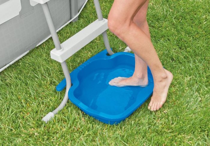 Intex fodbakke der kan fæstes til bassinstige - anti slip