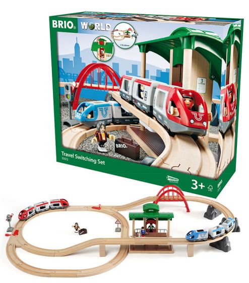 BRIO World Travel Switching Set 33512 - tågbana med 2 lok och 5 figurer