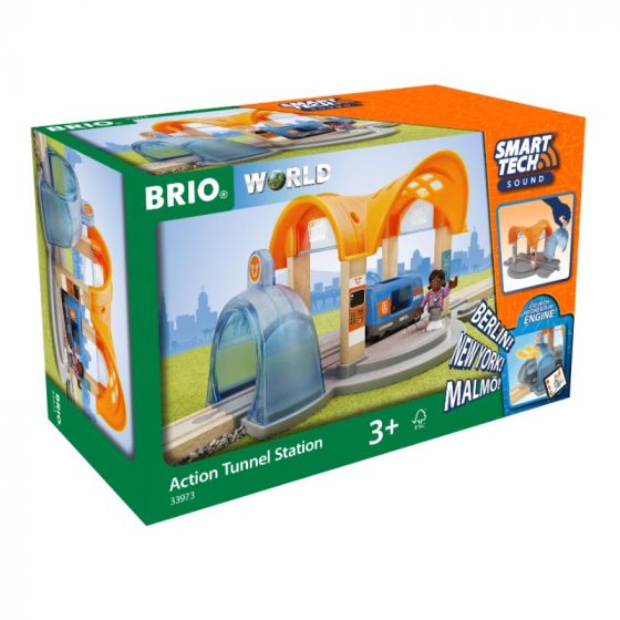 BRIO World Smart Tech Sound stasjon - med figur og vogn - 33973 