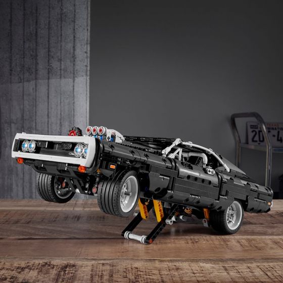 LEGO Technic 42111 Dom's Dodge Charger