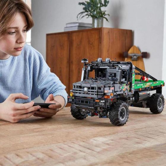 LEGO Technic 42129 Firehjulsdrevet Mercedes-Benz Zetros konkurransetruck