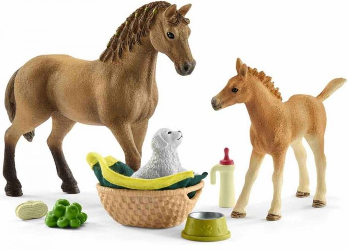 Schleich Sarahs dyrebabypleie - figursett med hester, valp og tilbehør