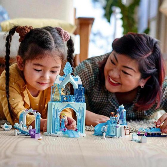 LEGO Disney Frozen 43194 Anna og Elsas vidunderlige vinterland
