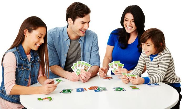 SKIP-BO Card Game - kortspill med moro i rekkefølge