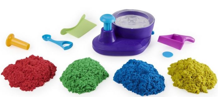 Kinetic Sand Swirl N' Surprise lekset med sand i 4 färger och sandvirvel - 907 g