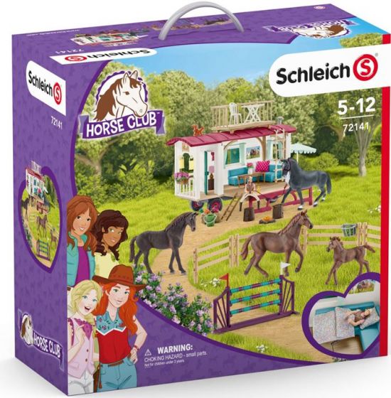 Schleich Horse Club Hemlig träning med caravan - leksats med hästvagn, fyra hästar och tillbehör