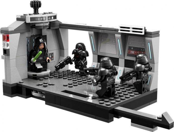 LEGO Star Wars 75324 Dark Trooper angriper