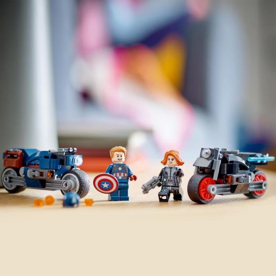 LEGO Super Heroes 76260 Marvel Motorsyklene til Black Widow og Captain America