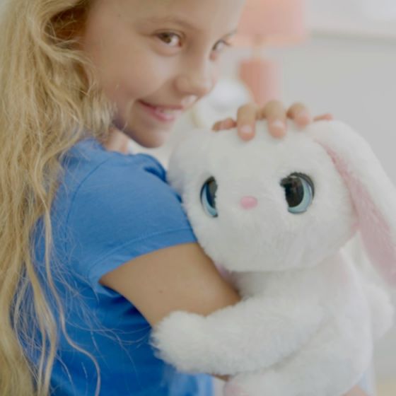 My Fuzzy Friend Poppy den kosete kaninen - interaktiv bamse med lys, lyd og over 50 reaksjoner