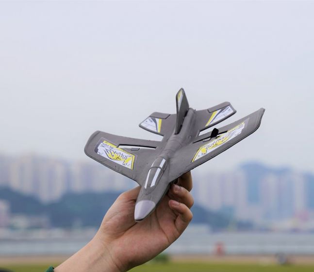 Silverlit X-Twin Evo radiostyrt flygplan - 200 meter räckvidd - perfekt för nybörjare - svart och gul
