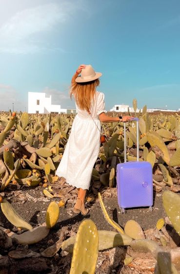 American Tourister Soundbox Spinner utvidbar trillekoffert 55 cm - lavendel
