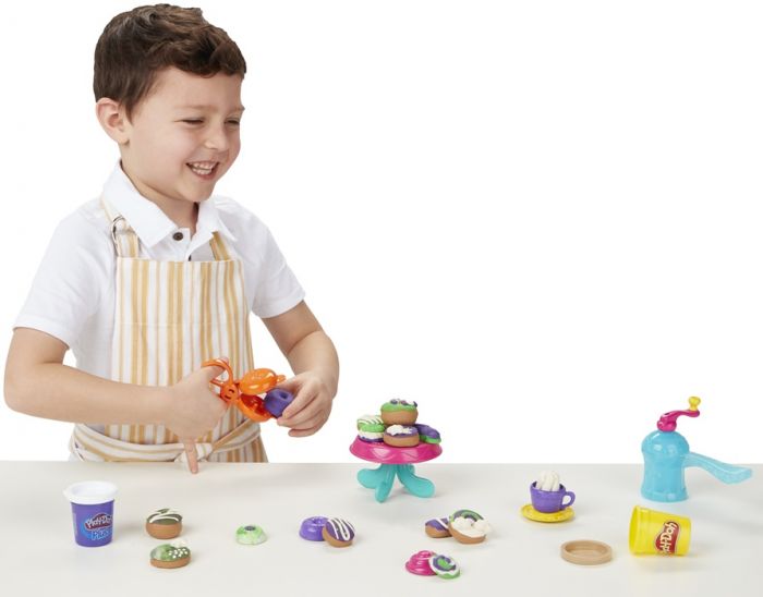 Play Doh Kitchen Creations Delightful Donuts lekesett - med 4 bokser leire og tilbehør
