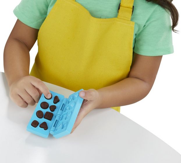 Play Doh Kitchen Creations Popcorn-maskin med 6 burkar med lera