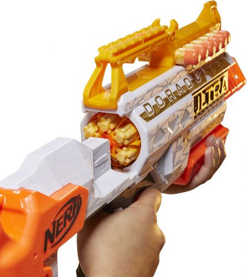 Nerf Ultra Dorado motorisert blaster med roterende sylinder - med 12 gullfargede darts