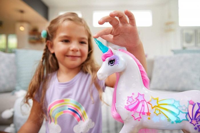 Barbie Dreamtopia Brush 'n Sparkle Unicorn - magisk enhjørning med lys og lyd