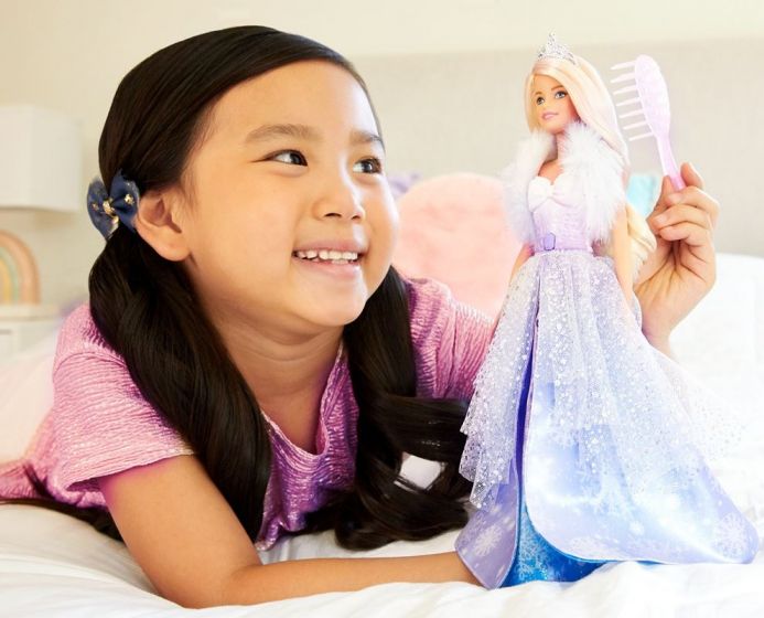 Barbie Dreamtopia Fashion Reveal dukke - vinterprinsesse med magisk kjole