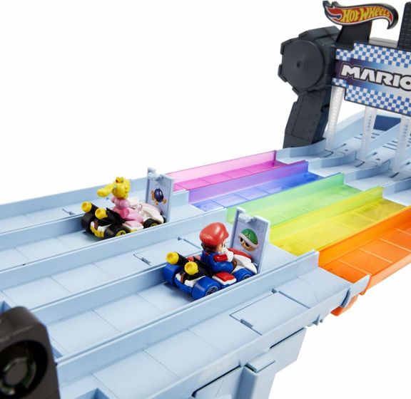 Hot Wheels Mario Kart Rainbow Road Track set - bilbane med to biler og lyd og lys
