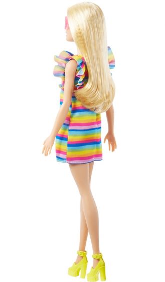 Barbie Fashionistas #197 blond dukke med regnbue-kjole og regulering