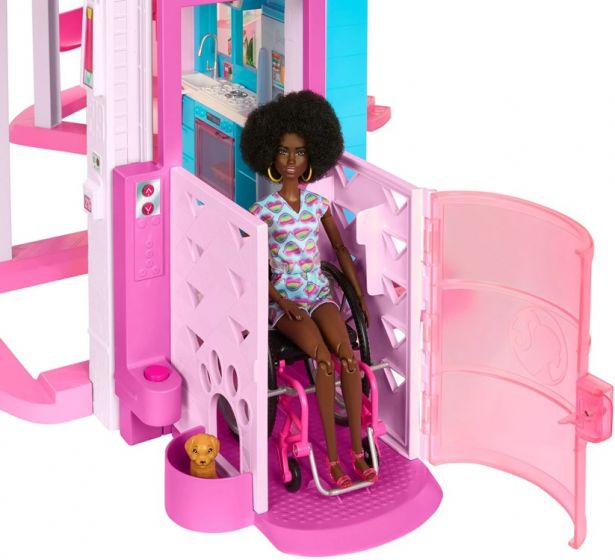 Barbie Dreamhouse dockhus med 3 våningar, rutschkana, möbler och tillbehör