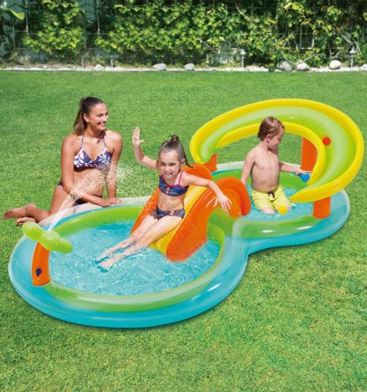 Summer Waves aktivitetscenter - pool med rutschkana, bollar och vattenspridare - 109 liter