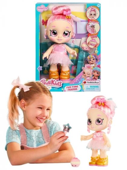 Kindi Kids Fun Time Friends Pirouetta dukke med rosa hår og Shopkins tilbehør