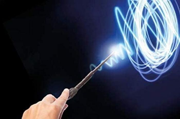 Harry Potter Lumos Wand - Harry Potters mini trollstav med ljus - 18 cm