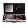Casuelle makeup kuffert i sort med indhold - 60 dele
