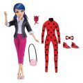 Miraculous Superhero Secret - dukke med bevegelige ledd og to antrekk - Marinette og Ladybug - 26 cm