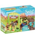 Playmobil Spirit Snips och Herr Morot med häststall 70120