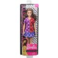 Barbie Fashionistas #137 - dukke med fregner og brunt, bølgete hår og fargerik, rutete skjortekjole