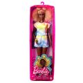 Barbie Fashionistas #180 - lång docka med blont uppsatt lockigt hår och batikmönstrad tvådelad outfit
