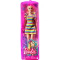 Barbie Fashionistas #197 blond docka med tandställning och färgglad klänning