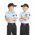 Norsk politiuniform 6-8 år med skjorte og bukse (caps er ikke inkl.)