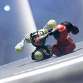 Silverlit Robo Kombat Twin Set - 2 fjernstyrede robotter der slås - med lys- og lydeffekter - 14 cm