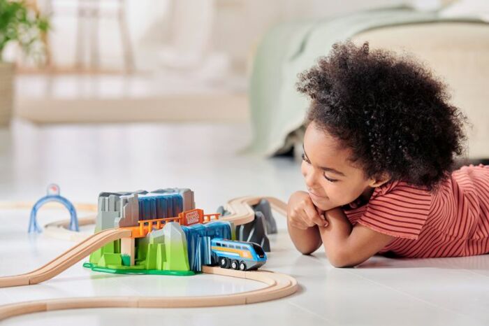 BRIO Smart Tech Sound tunnel med vattenfall 33978