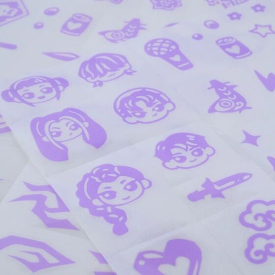 K-Pop Demon Hunters tatueringsset med glitterfolie