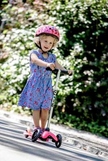 Micro Mini Pink Sparkcykel med tre hjul 2-5 år - rosa