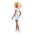 Barbie Fashionistas #180 - lång docka med blont uppsatt lockigt hår och batikmönstrad tvådelad outfit