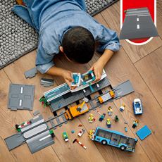 Lego City togsett som kan utvides med veiplate
