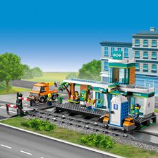 Lego City Train 60335 kan kobles sammen med andre sett i samme serie