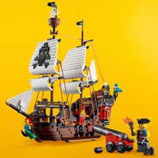 LEGO Creator Piratskip med fungerende kanoner