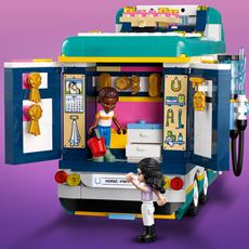 Lego Friends 41722 byggesett med minidukker og hester i tillegg til en førerhund