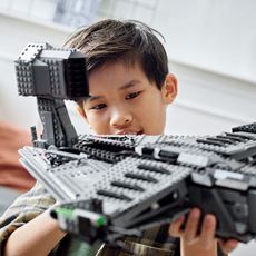 Lego Star Wars 75323 Justifier romskip med flymodus