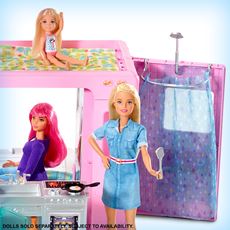 Barbie lekesett med dream camper - lek campingliv med masse tilbehør